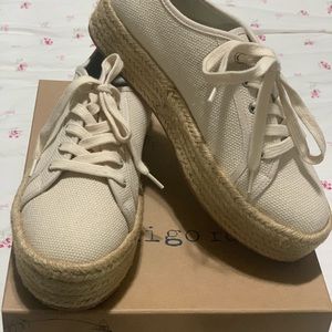 Natural Fabric Shoe. Brand new!